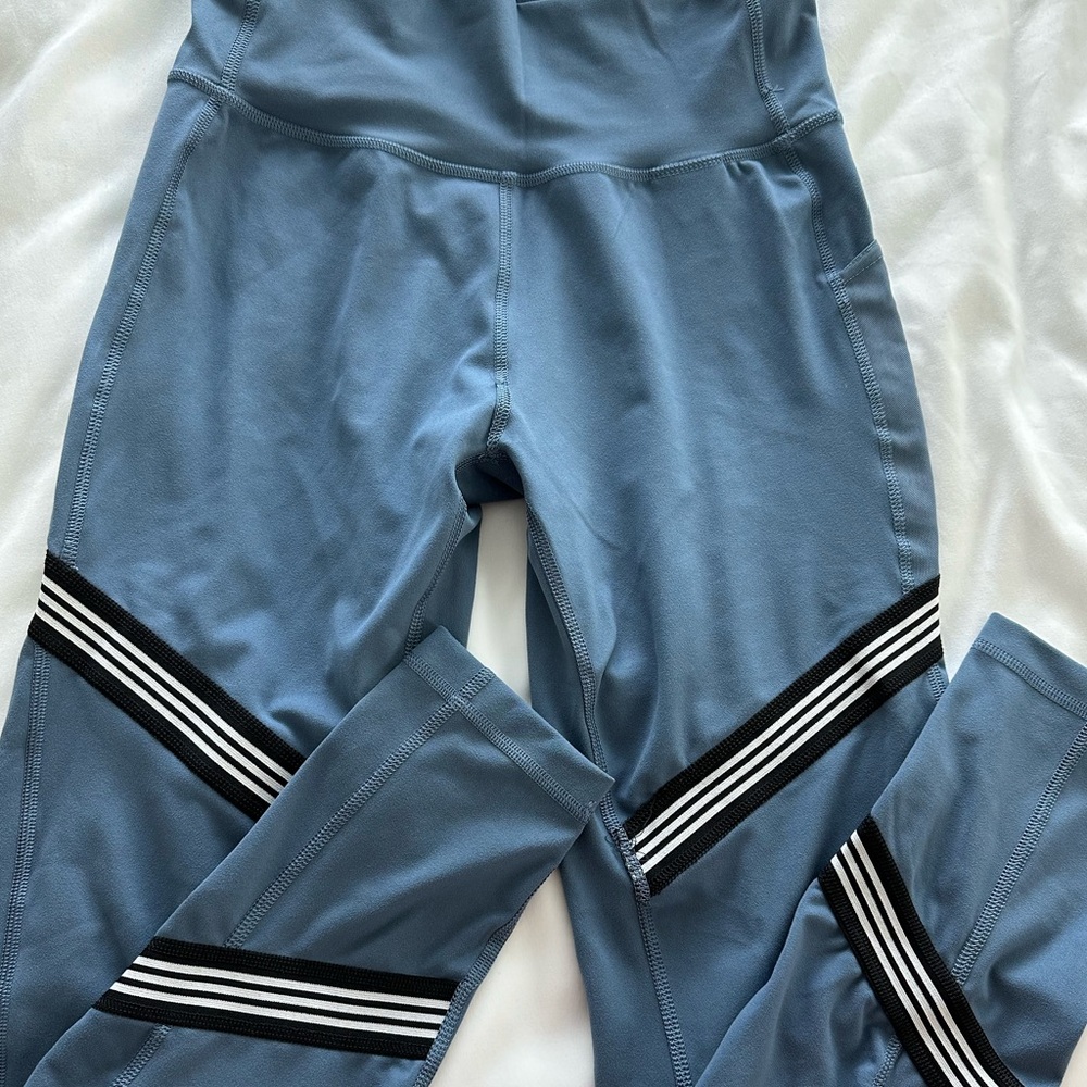 Adidas 3-Stripes Athletic Leggings Size M